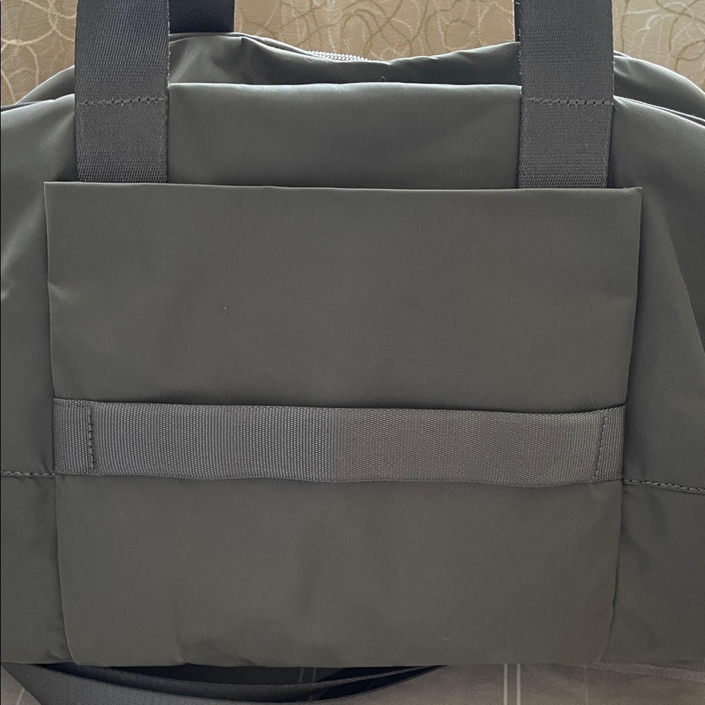 lululemon athletica Olive Green Duffel Bag - Picture 5 of 16